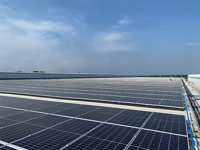 Vietnam 2MW Roof Project